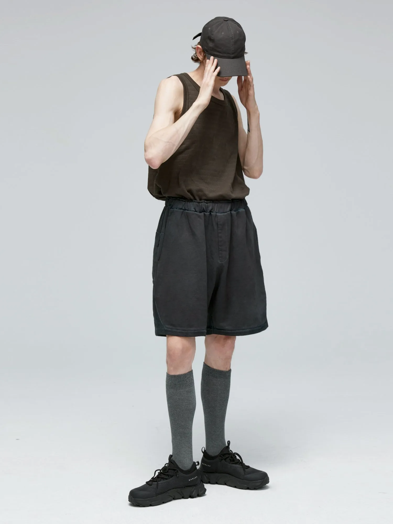 Loose-fitting sports shorts