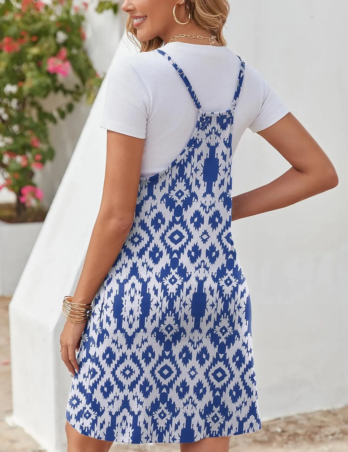 Zeagoo Women Summer Dresses Casual Beach Vacation Dress Spaghetti Strap Sundress Sleeveless Mini Short Dress with Pockets